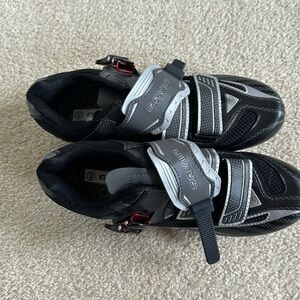 Cycling shoes